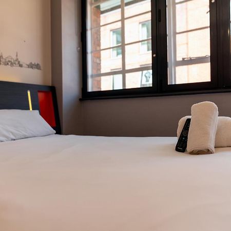 Easyhotel Birmingham Exteriör bild