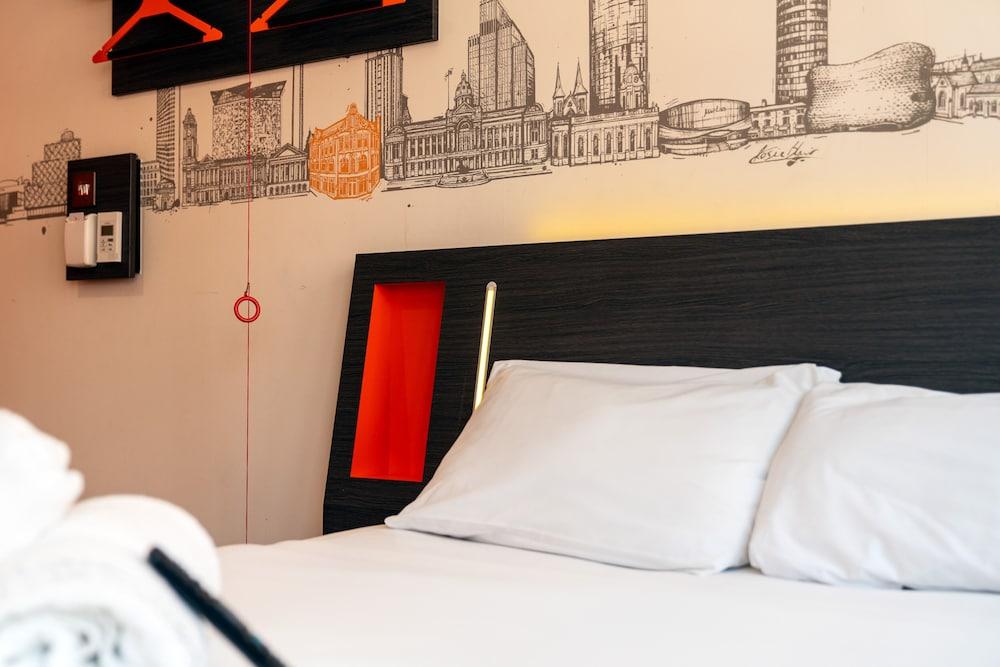 Easyhotel Birmingham Exteriör bild