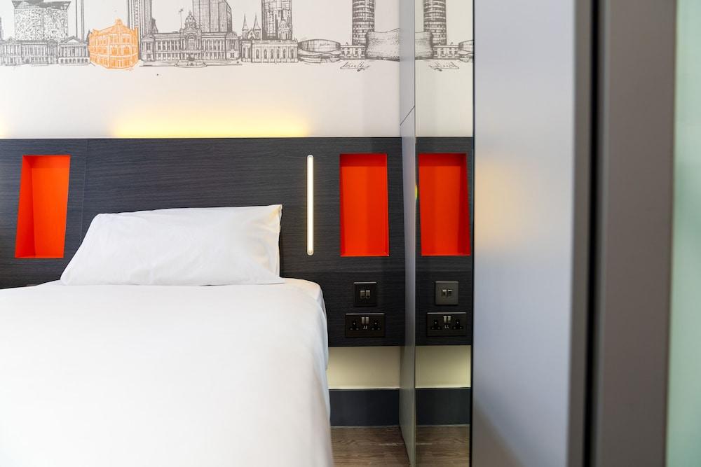 Easyhotel Birmingham Exteriör bild
