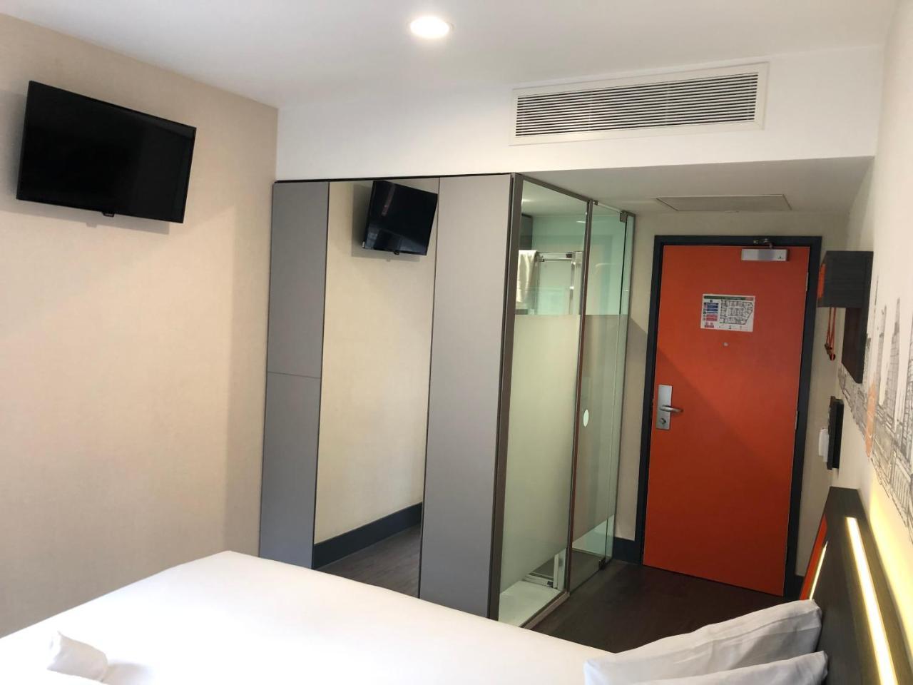 Easyhotel Birmingham Exteriör bild