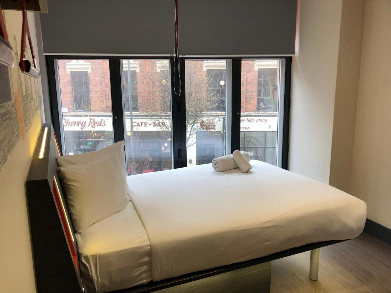 Easyhotel Birmingham Exteriör bild